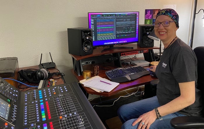 Brenda-Francis-at-console